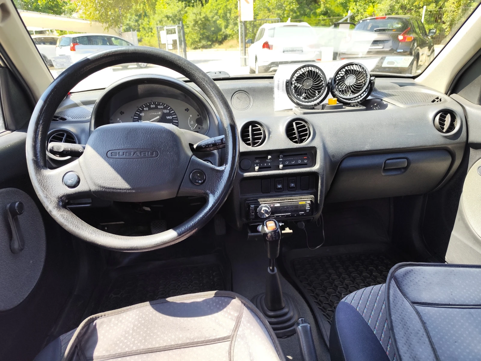 Subaru Vivio 700i* 4X4* CROSS/ STEREO* , снимка 8 - Автомобили и джипове - 55500015