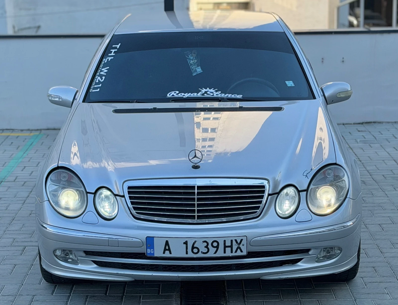 Mercedes-Benz E 320 204 к.с Редовия Avant-garde, снимка 3 - Автомобили и джипове - 55772750