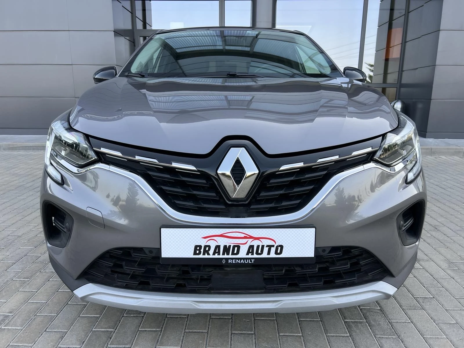 Renault Captur 1.5 DCI * AUTOMATIC * 115 k.c., снимка 2 - Автомобили и джипове - 55868192