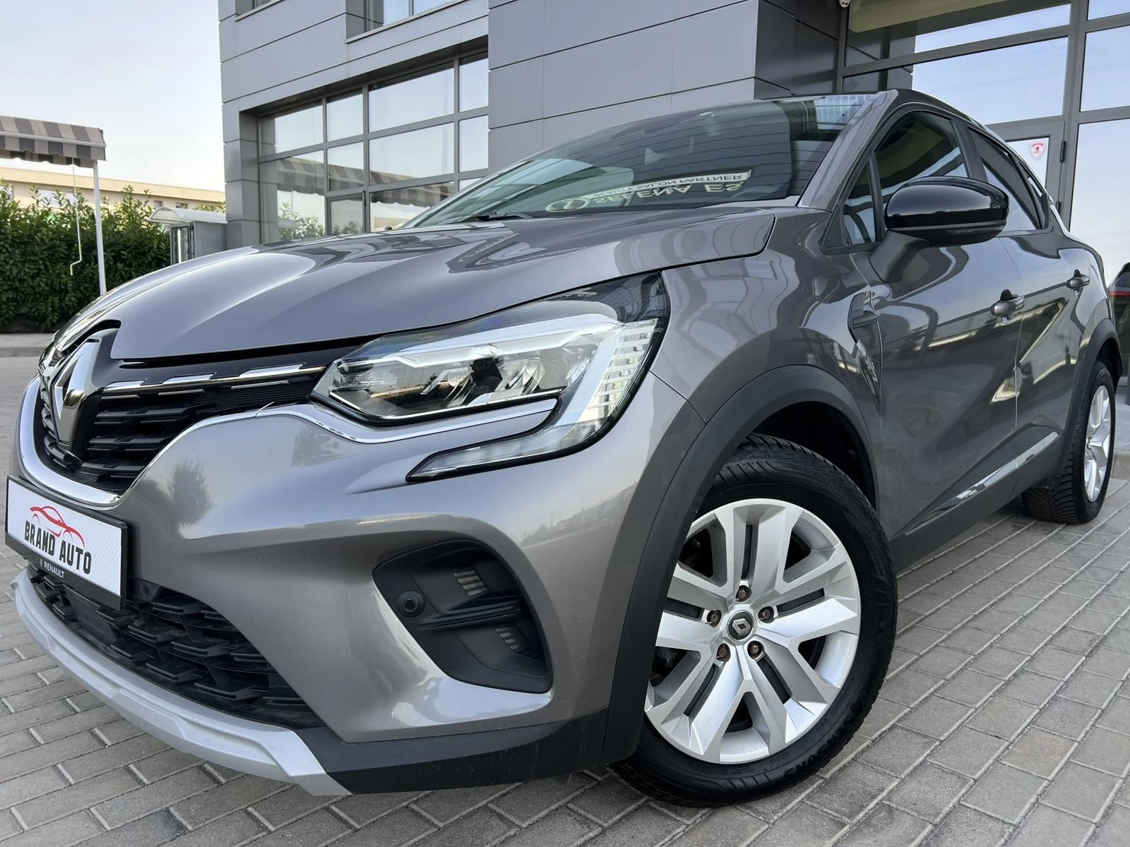 Renault Captur 1.5 DCI * AUTOMATIC * 115 k.c.