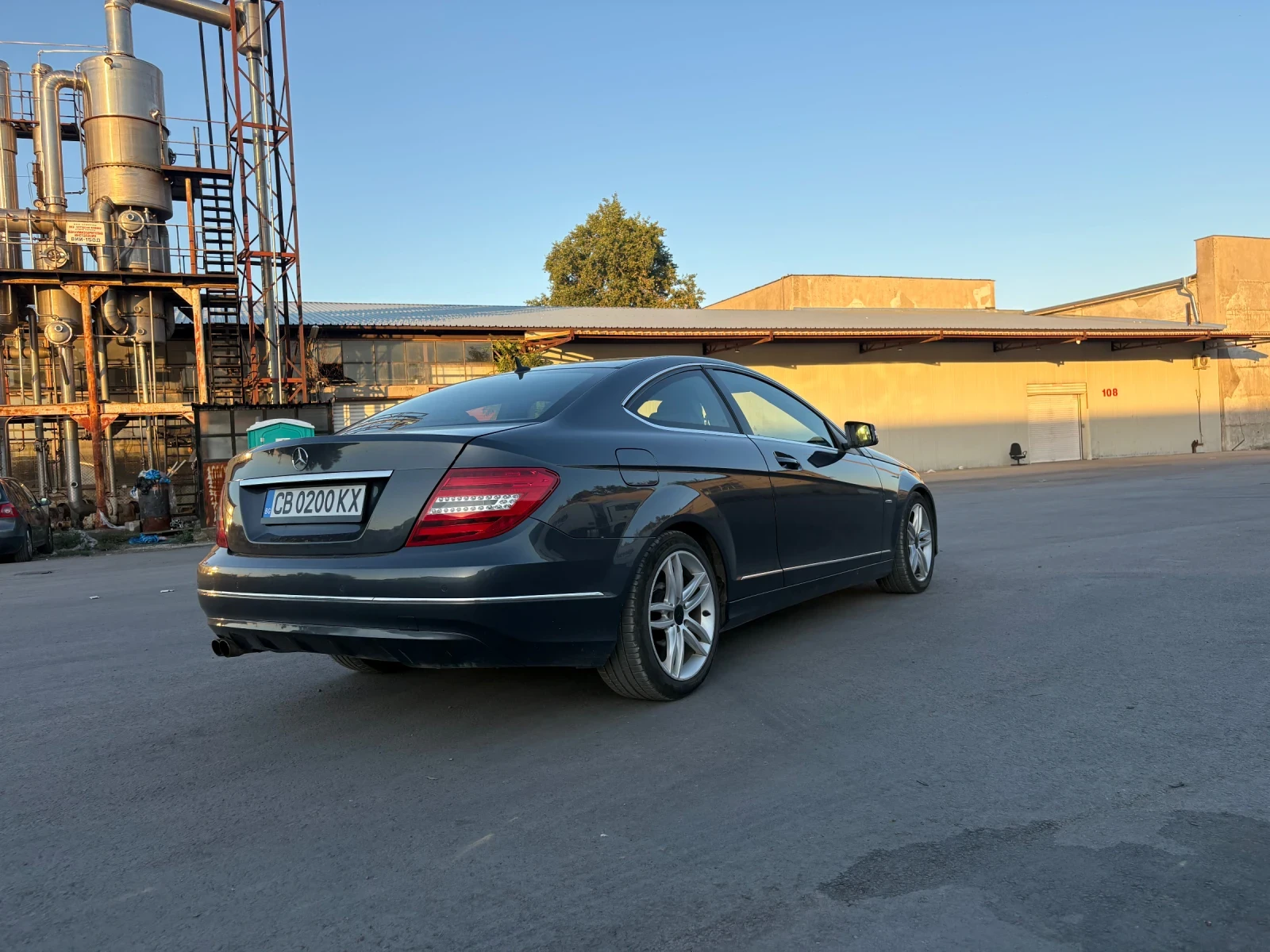 Mercedes-Benz C 180, снимка 4 - Автомобили и джипове - 55981199