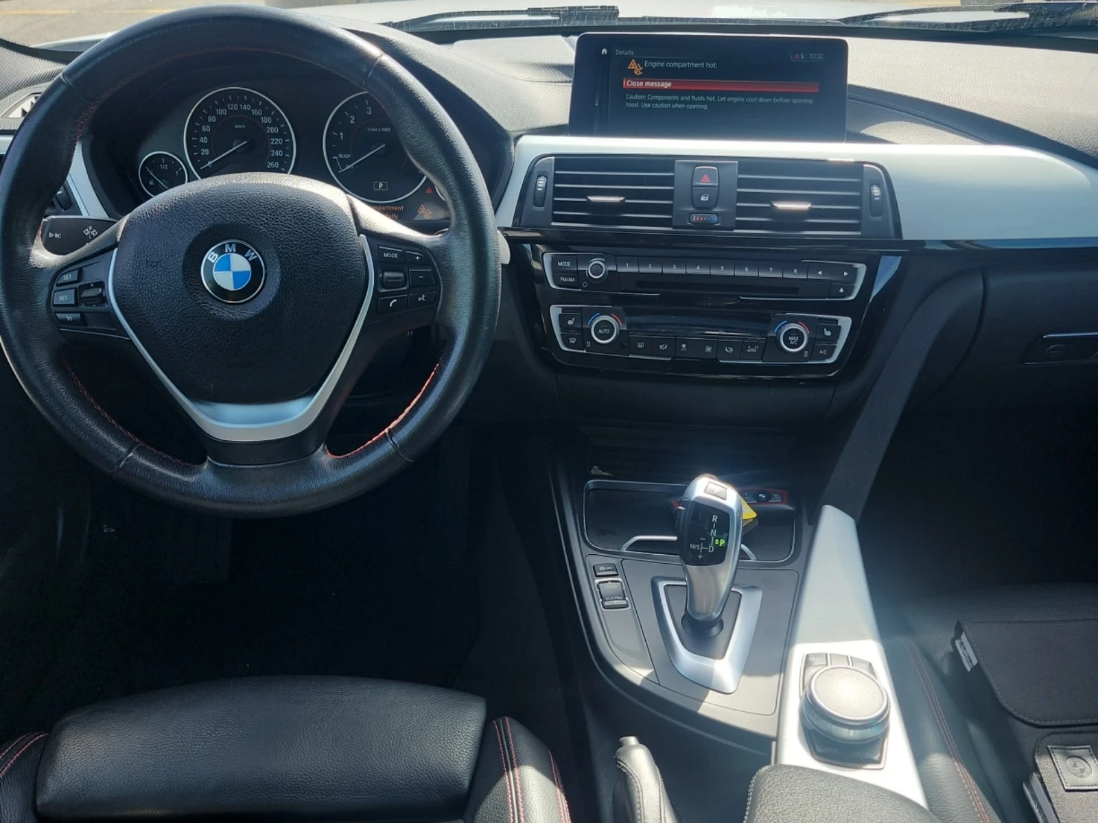 BMW 330 * XDRIVE * CARFAX * 2 КЛЮЧА * АВТОКРЕДИТ, снимка 10 - Автомобили и джипове - 56069740