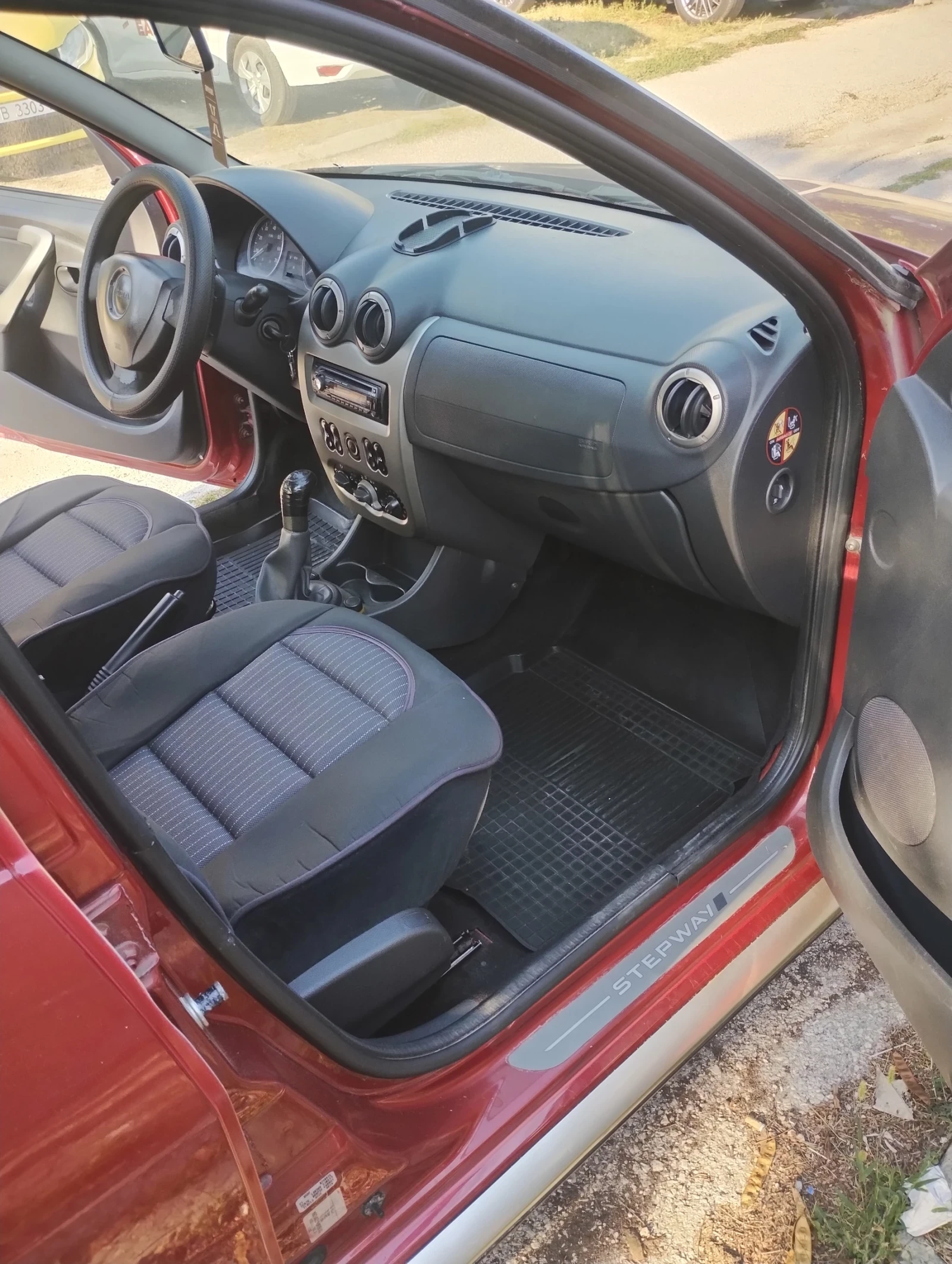 Dacia Sandero STEP WAY газ , снимка 9 - Автомобили и джипове - 56153549