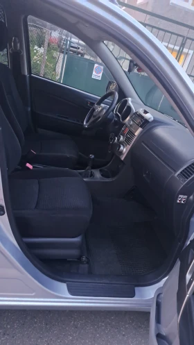 Обява за продажба на Daihatsu Terios 1.3 4?4 ~8 300 лв. - изображение 10 | Auto.bg Обява за продажба на Daihatsu Terios 1.3 4?4 ~8 300 лв. - изображение 10