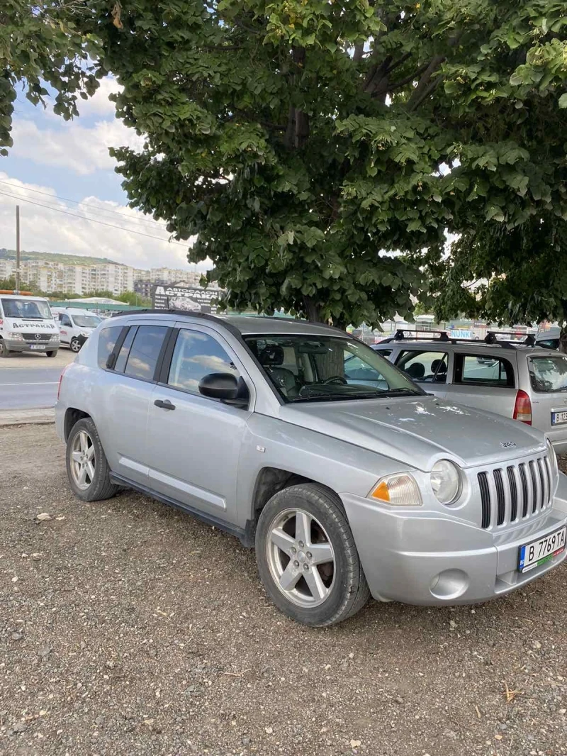 Jeep Compass 2007г., снимка 1 - Автомобили и джипове - 37915529