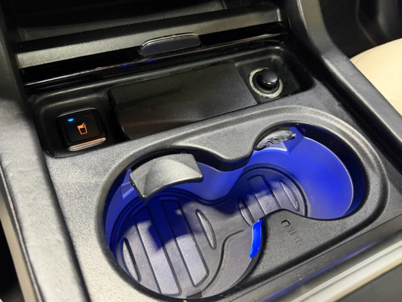 Mercedes-Benz GL 63 AMG B&O* МАСАЖ* ОБДУХ* ВАКУМ* LANE ASSIST* PANO* 360* , снимка 10 - Автомобили и джипове - 52705448