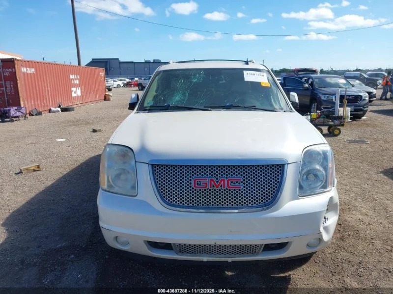 Gmc Acadia 6.2L V-8 VVT, 403HP All Wheel Drive, снимка 4 - Автомобили и джипове - 53024293