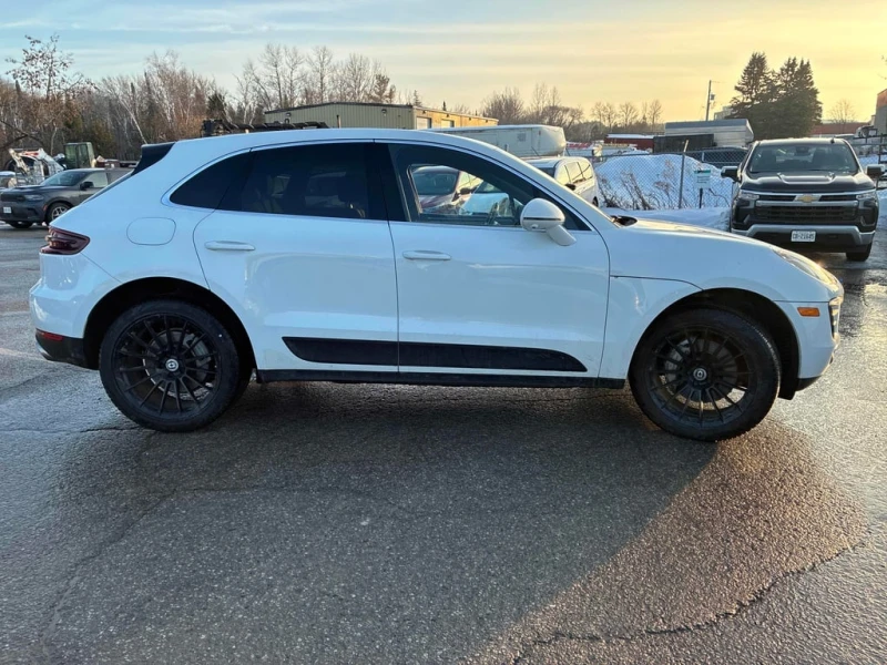 Porsche Macan S 2018 * CARFAX * БЕЗ ПЪРВОНАЧАЛНА ВНОСКА, снимка 4 - Автомобили и джипове - 53043465