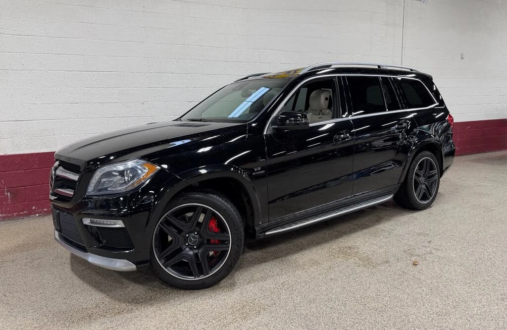 Mercedes-Benz GL 63 AMG B&O* МАСАЖ* ОБДУХ* ВАКУМ* LANE ASSIST* PANO* 360* , снимка 1