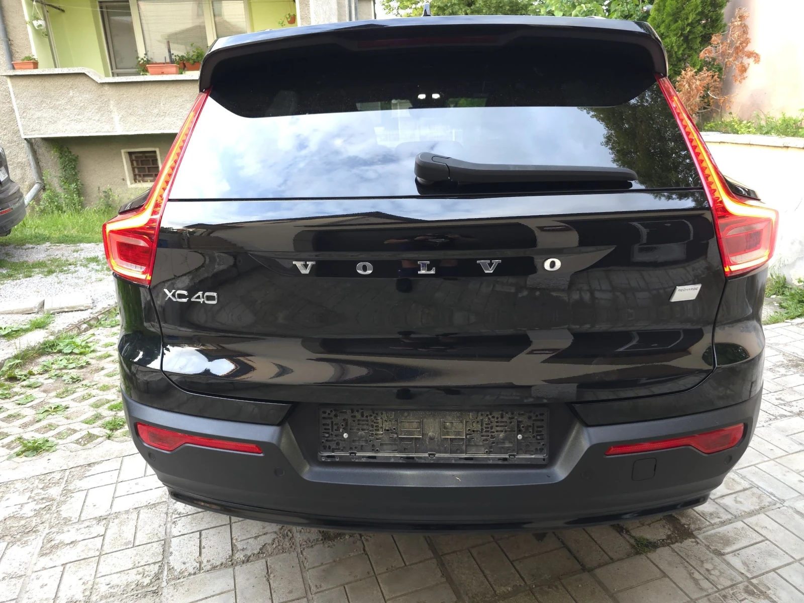 Volvo XC40 Recharge  - изображение 6