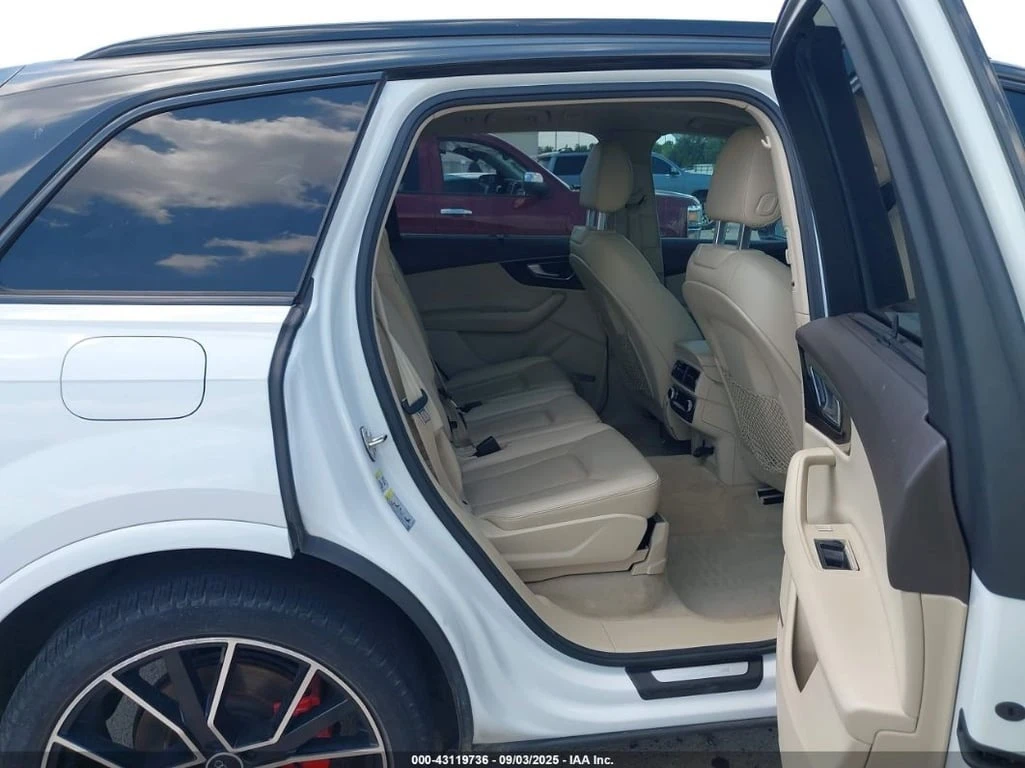 Audi Q7 * 55 PREMIUM * CARFAX *    | Mobile.bg   8