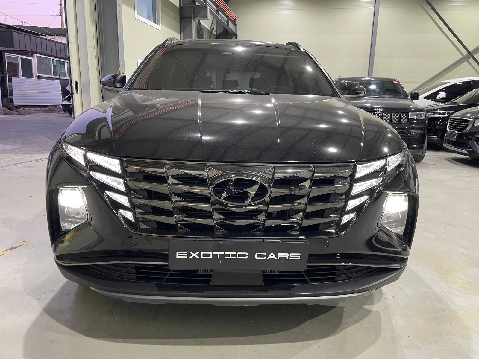 Hyundai Tucson 2.0D ! 2WD ! Inspiration !, снимка 2 - Автомобили и джипове - 54137942