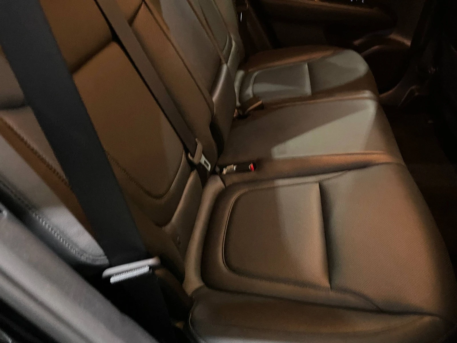 Hyundai Tucson 2.0D ! 2WD ! Inspiration !, снимка 12 - Автомобили и джипове - 54137942