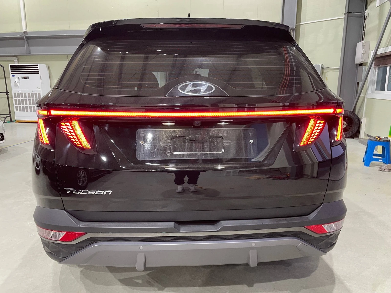 Hyundai Tucson 2.0D ! 2WD ! Inspiration !, снимка 7 - Автомобили и джипове - 54137942