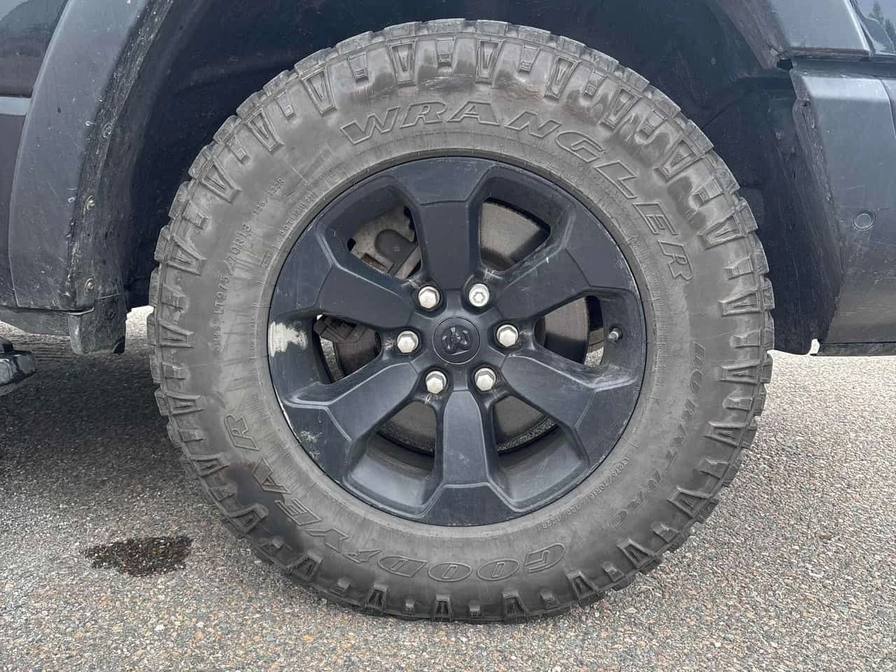 Dodge RAM 1500 * Rebel 4x4 Crew Cab 5'7" Box * CARFAX * Ц, снимка 9 - Автомобили и джипове - 55264938