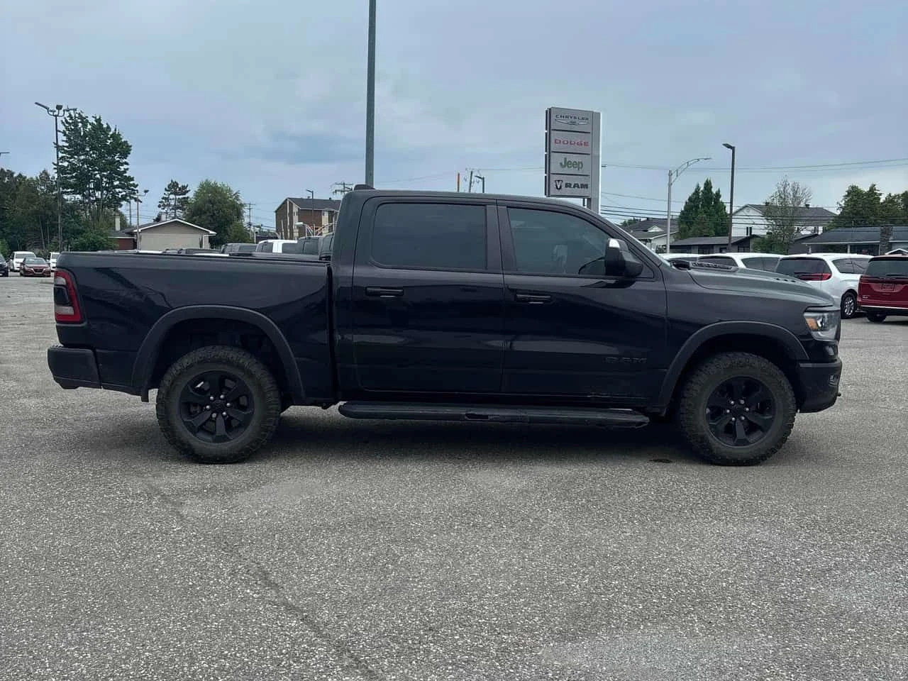 Dodge RAM 1500 * Rebel 4x4 Crew Cab 5'7" Box * CARFAX * Ц, снимка 3 - Автомобили и джипове - 55264938