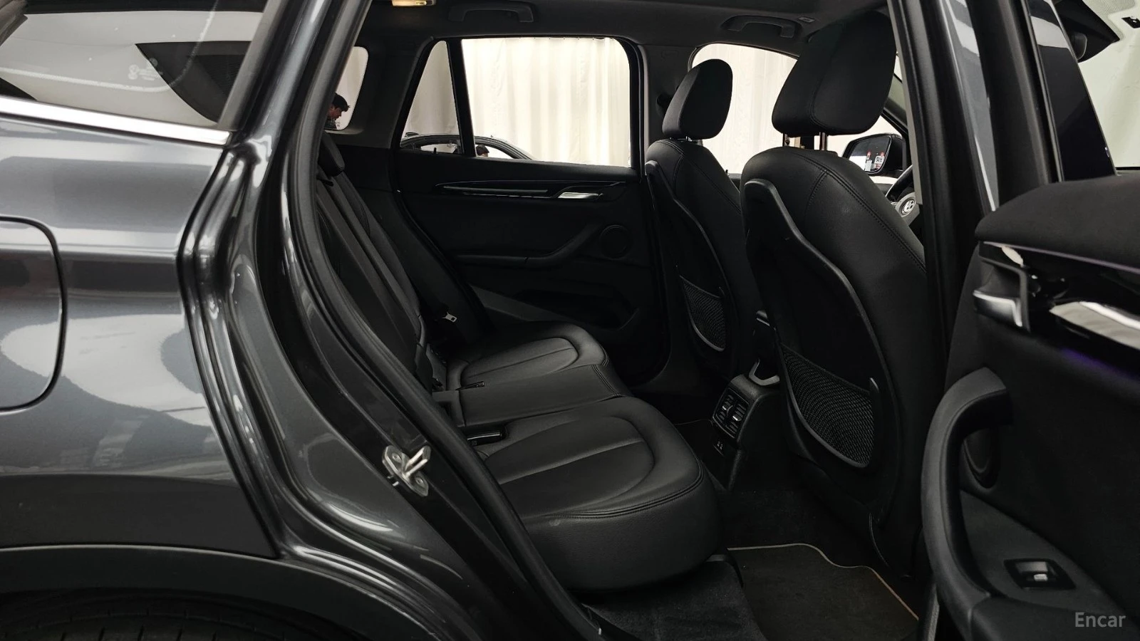 BMW X1 xDrive 20i xLine* КОЖА* ПАНО* КАМЕРА, снимка 10 - Автомобили и джипове - 55546678