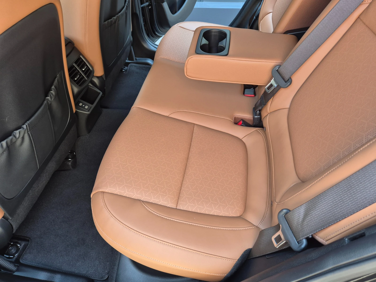 Kia Seltos 1.6 T 180 к.с. 4x2 наличен в БГ, снимка 6 - Автомобили и джипове - 55616432