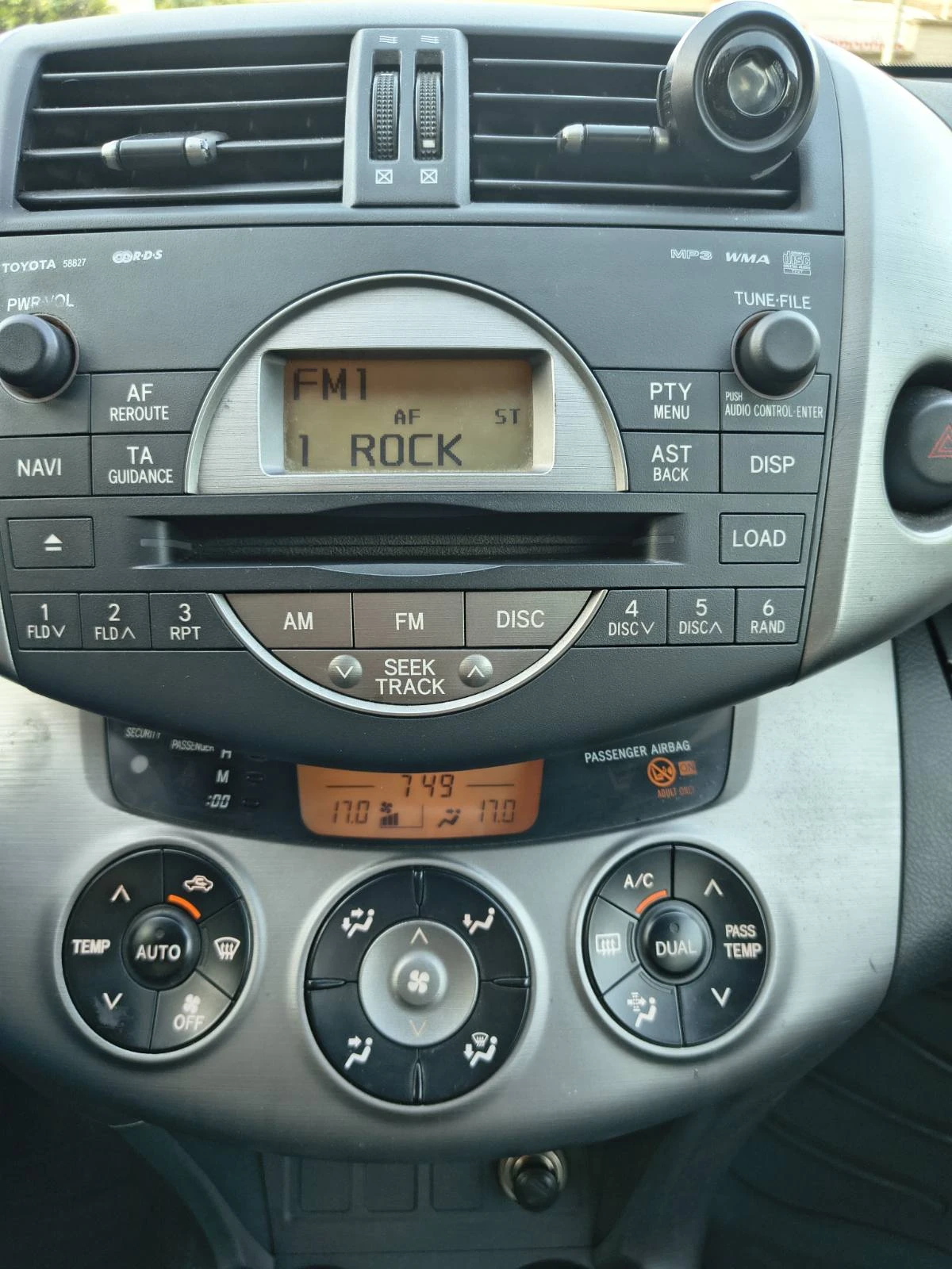 Toyota Rav4, снимка 8 - Автомобили и джипове - 55651065