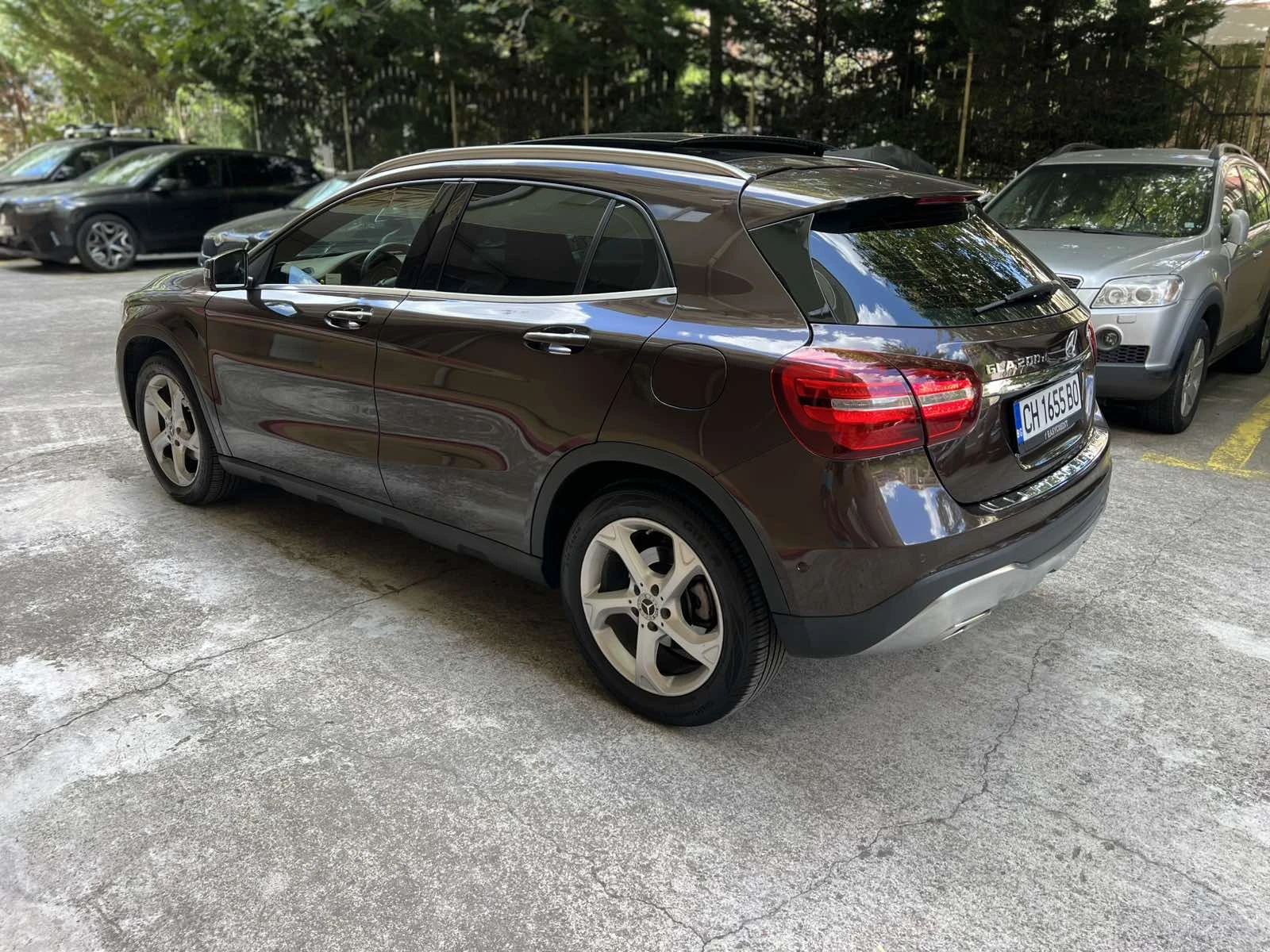 Mercedes-Benz GLA 200 d 4MATIC Lux Face Panorama CarPlay 180  Cam, снимка 5 - Автомобили и джипове - 55662070