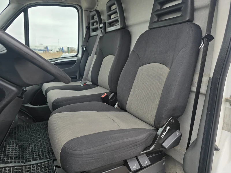 Iveco Daily 2.3D 2012 година ЕВРО 5 126000 км.!!!, снимка 14 - Бусове и автобуси - 49137663