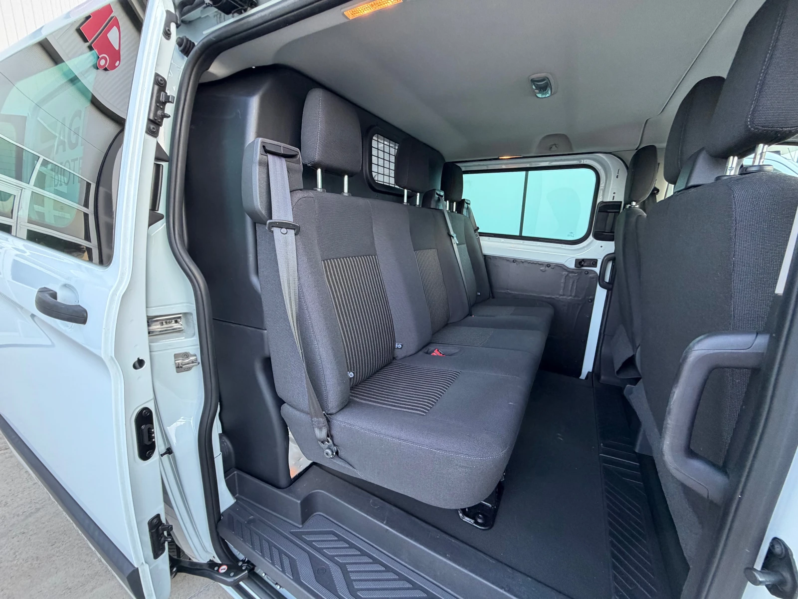 Ford Transit Custom 2.2TDCI!6-МЕСТЕН!FULL!НОВ!КЛИМА!, снимка 9 - Бусове и автобуси - 55238247