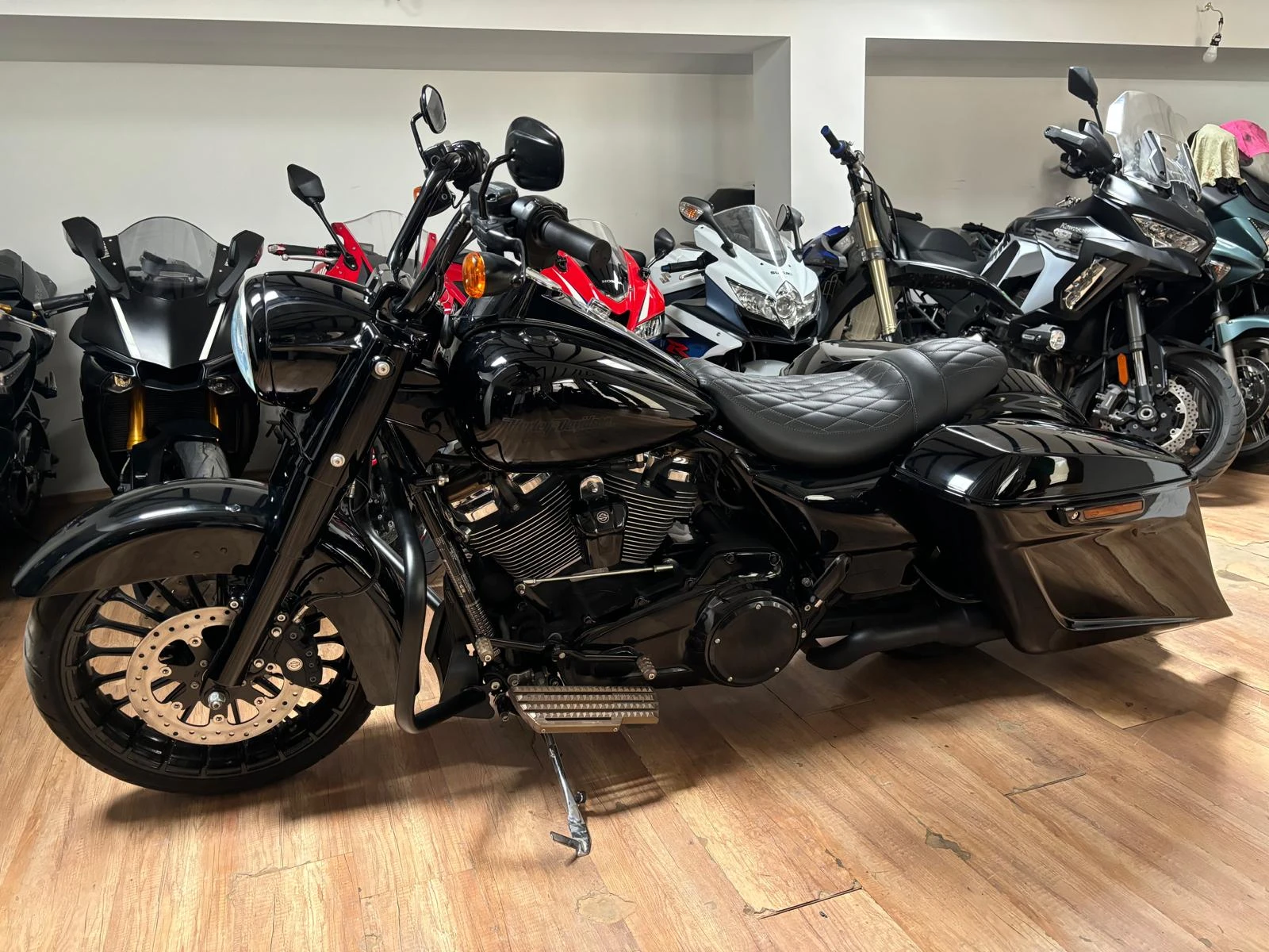 Harley-Davidson Touring FLHRXS ROAD King Special 107ABS - изображение 2