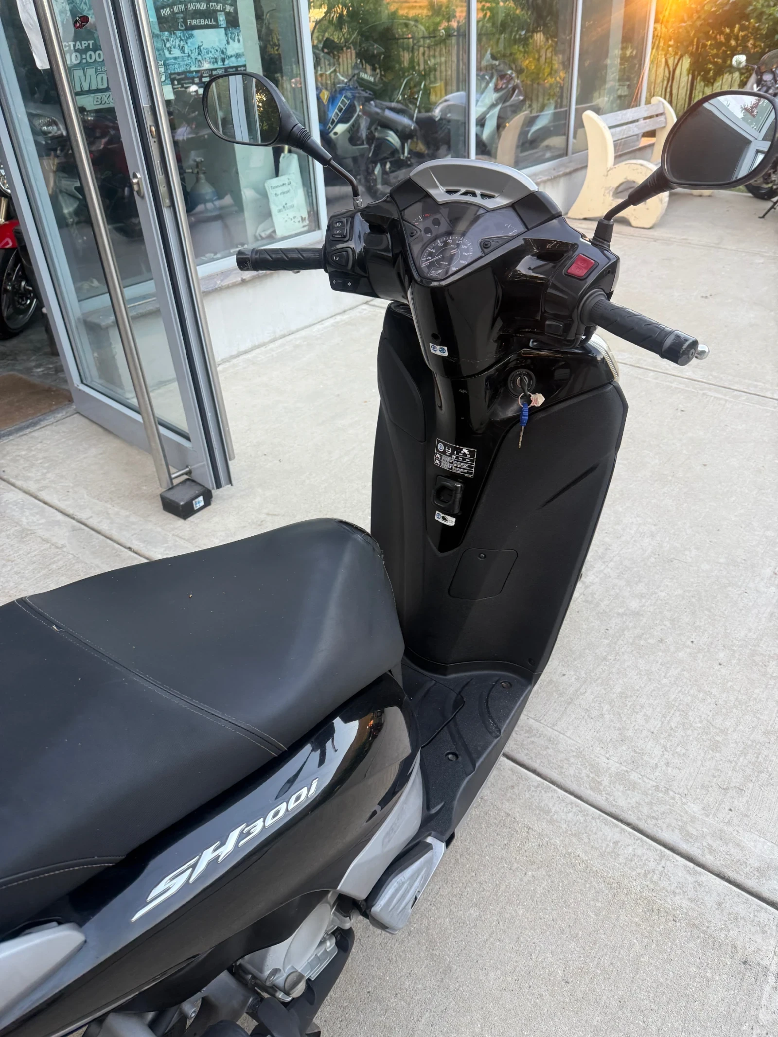 Honda Sh 300 2014 - изображение 9
