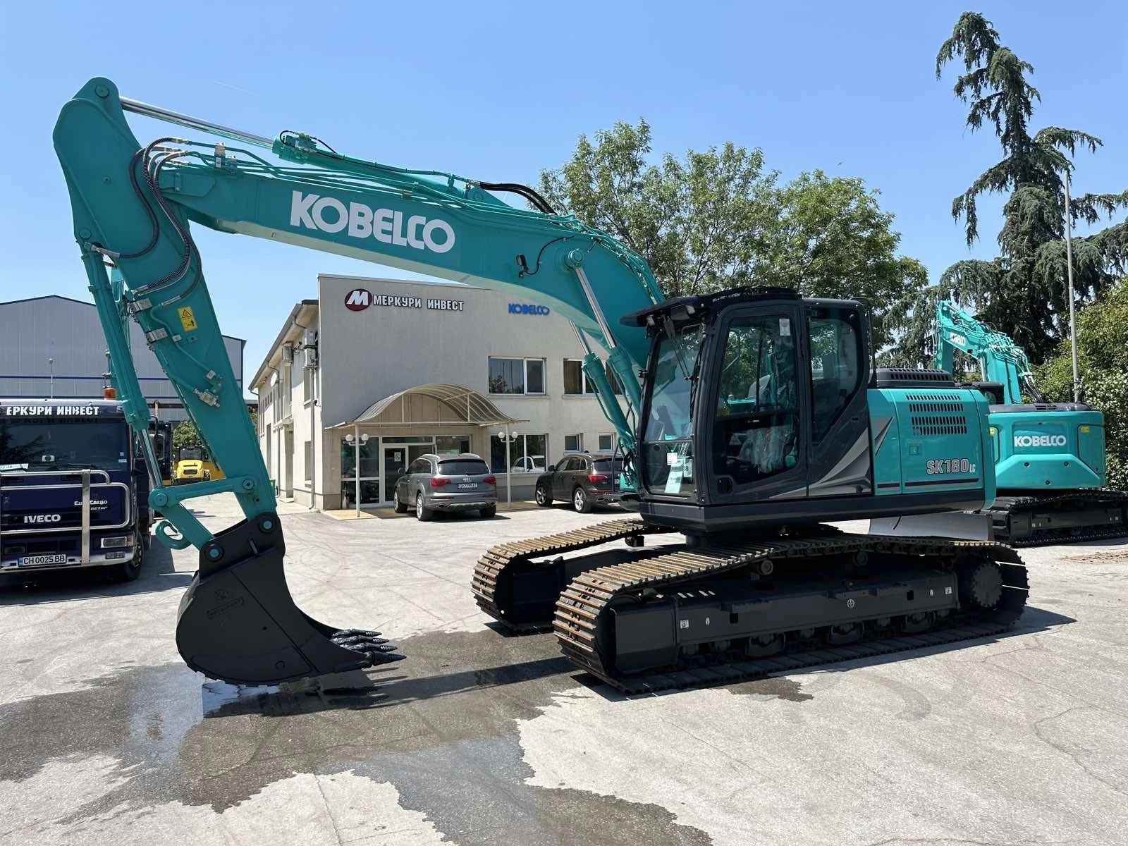 Багер Kobelco SK180LC-11E, снимка 1