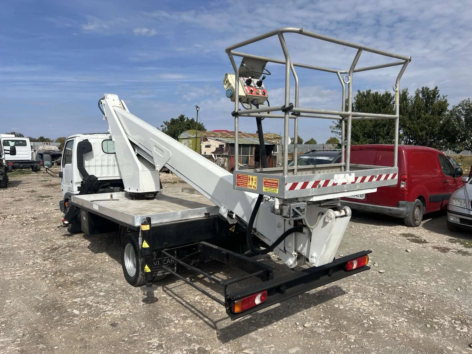 Автовишка Друга марка Nissan/Cabstar/3.0D/21 метра/ - изображение 5