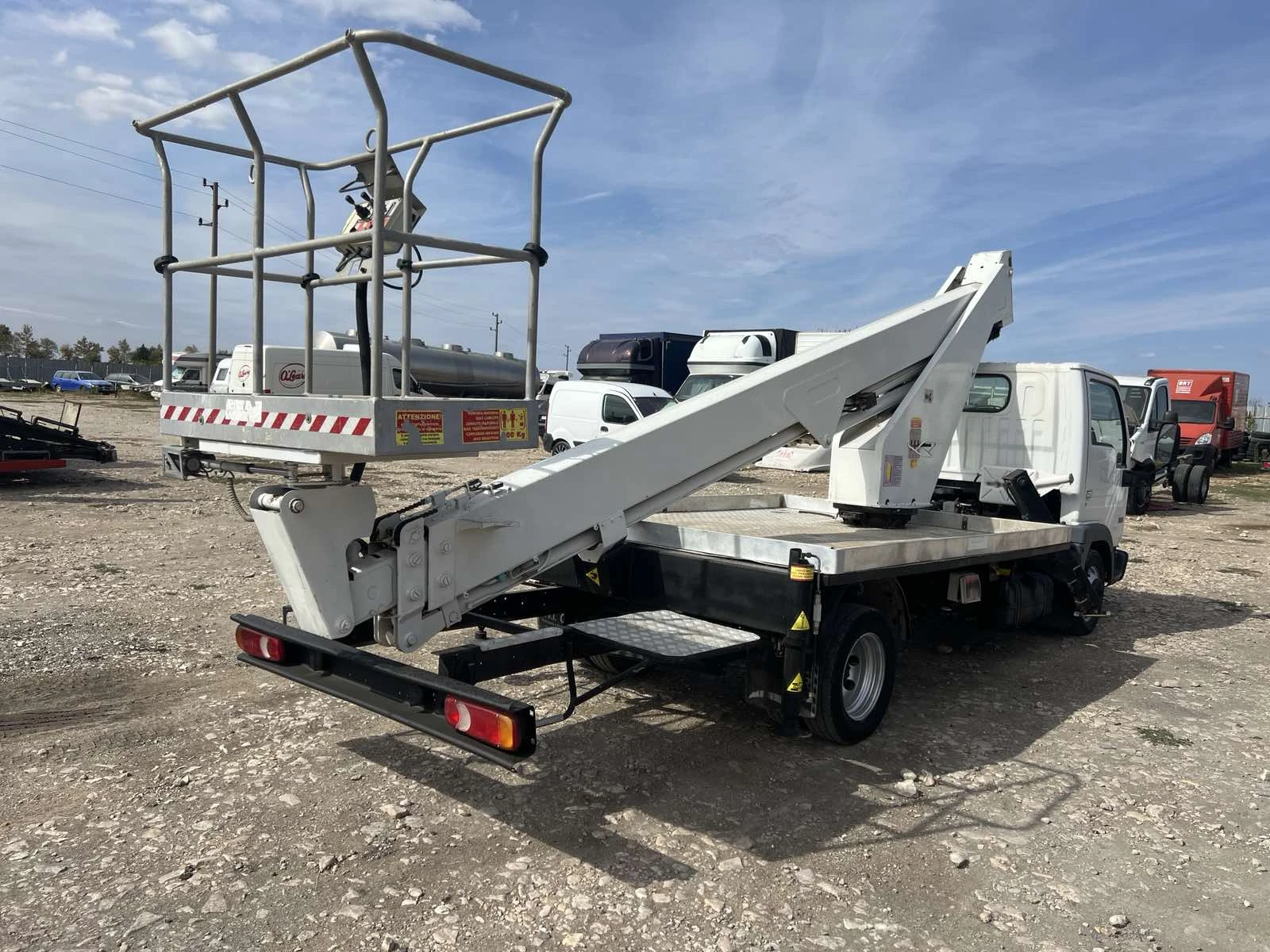 Автовишка Друга марка Nissan/Cabstar/3.0D/21 метра/ - изображение 4