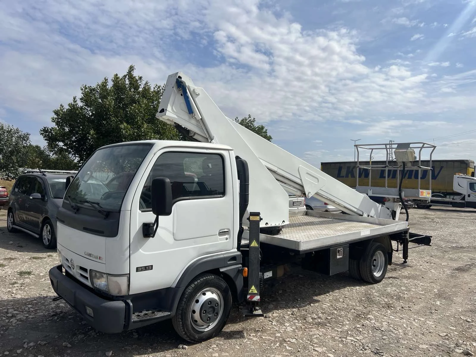 Автовишка Друга марка Nissan/Cabstar/3.0D/21 метра/ - изображение 2