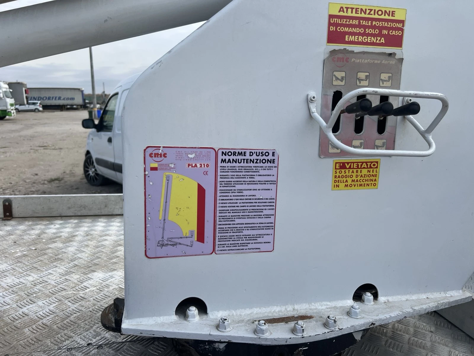 Автовишка Друга марка Nissan/Cabstar/3.0D/21 метра/ - изображение 7