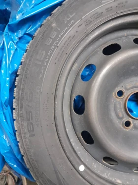 Гуми с джанти Nokian 185/60R15, снимка 3 - Гуми и джанти - 52666426