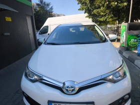 Toyota Auris 1.8, снимка 17