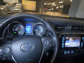 Toyota Auris 1.8, снимка 3