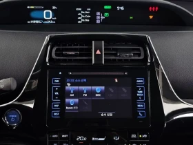 Toyota Prius 1.8 Хибрид, снимка 6