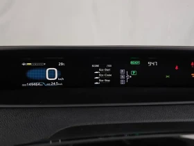 Toyota Prius 1.8 Хибрид, снимка 5