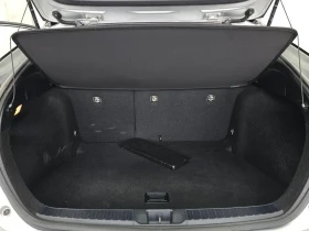 Toyota Prius 1.8 Хибрид, снимка 12