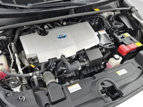 Toyota Prius 1.8 Хибрид, снимка 13