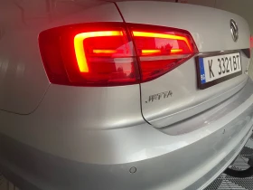VW Jetta 2.0TDI Facelift EURO6 - 10500 € / 20536.22 лв. - 82358183 12