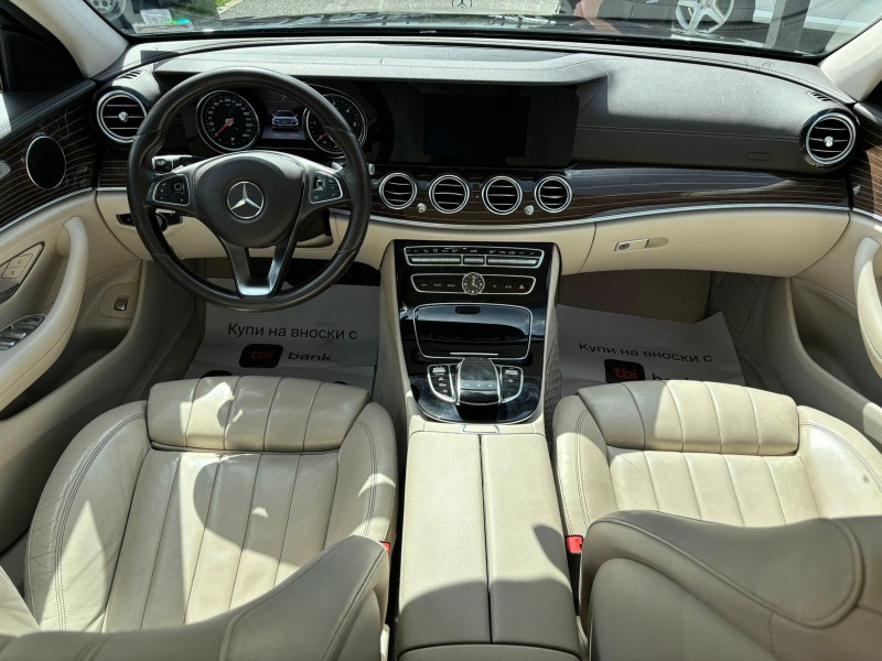 Mercedes-Benz E 220 PANO* CAMERA* DIS, снимка 11 - Автомобили и джипове - 45805600