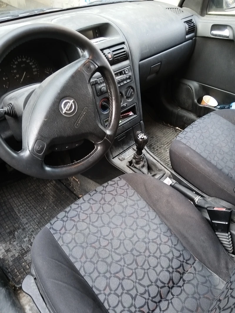 Opel Astra комби, снимка 3 - Автомобили и джипове - 47513322