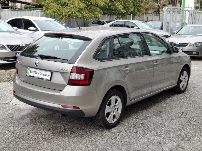 Skoda Rapid 1.0TSI, снимка 4 - Автомобили и джипове - 47553583