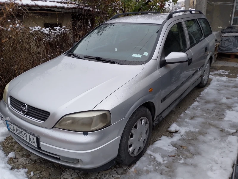 Opel Astra, снимка 1 - Автомобили и джипове - 47943830