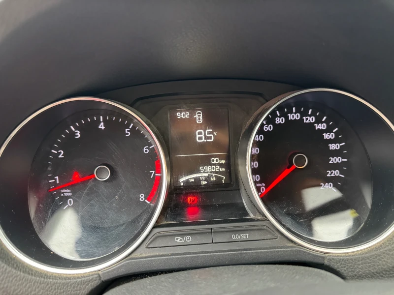VW Polo, снимка 6 - Автомобили и джипове - 52510488