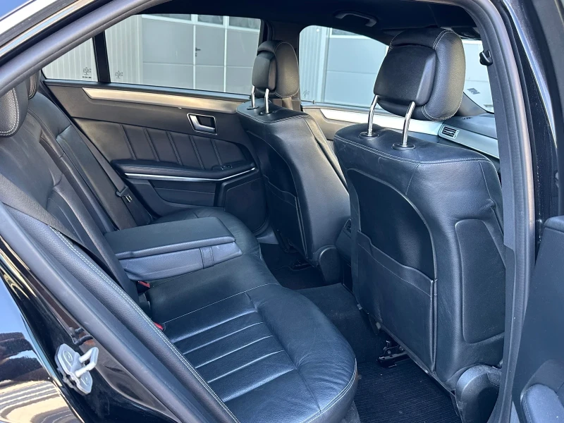 Mercedes-Benz E 250 250CDI, снимка 9 - Автомобили и джипове - 52645435