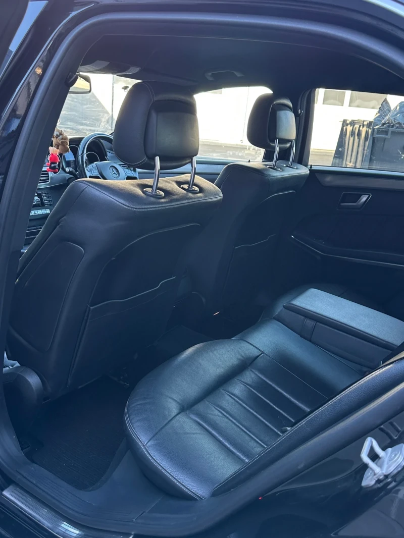 Mercedes-Benz E 250 250CDI, снимка 8 - Автомобили и джипове - 52645435