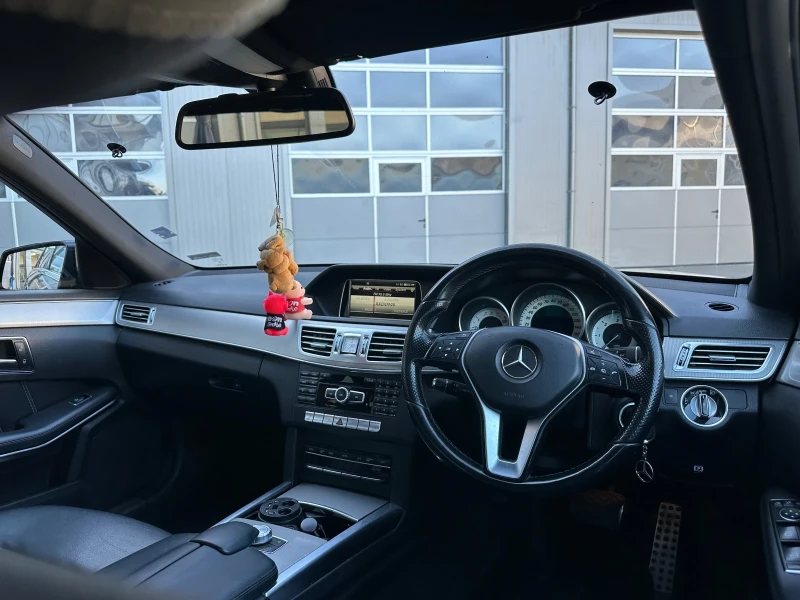 Mercedes-Benz E 250 250CDI, снимка 10 - Автомобили и джипове - 52645435