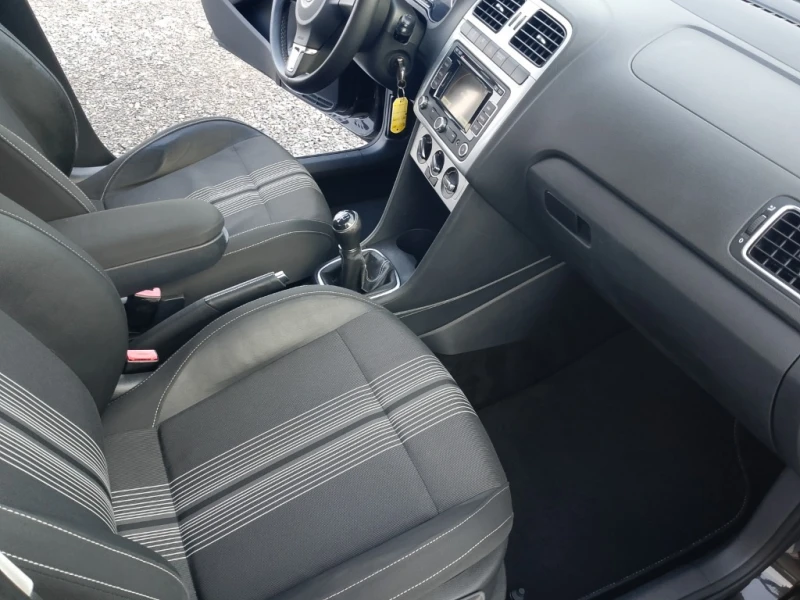 VW Polo 1.6 TDI, снимка 9 - Автомобили и джипове - 52662297